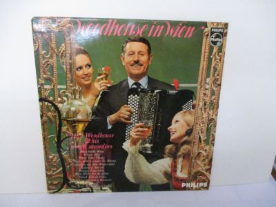 Woodhouse in Wien, Stereo 87 3 000